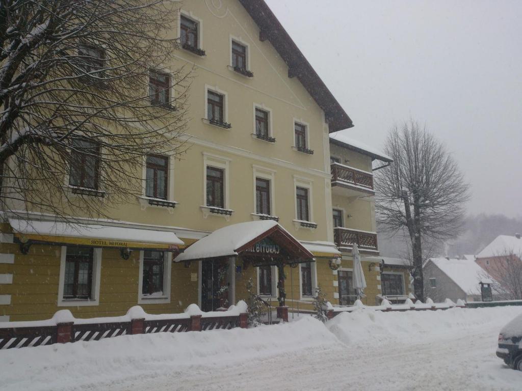 Hotel Bitoraj Fuzine Fužine Exterior foto